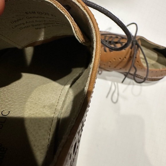 Banana Republic Brogue Oxford Dress Shoes main image 5